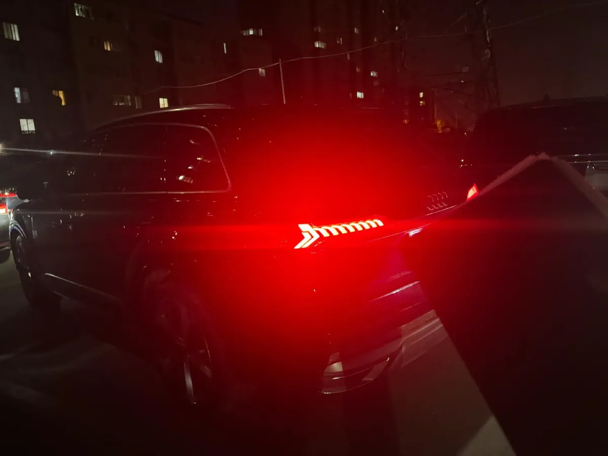 2021 Audi Q7 3.0T 340HP V6 8AT,autocango,china used car exporter,china ev exporter,chinese used car exporter,chinese used ev exporter