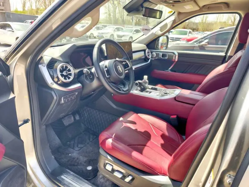 2024 Tank 400 2.0T 252HP L4 9AT PHEV 36.7/37.1KWH,autocango,china used car exporter,china ev exporter,chinese used car exporter,chinese used ev exporter