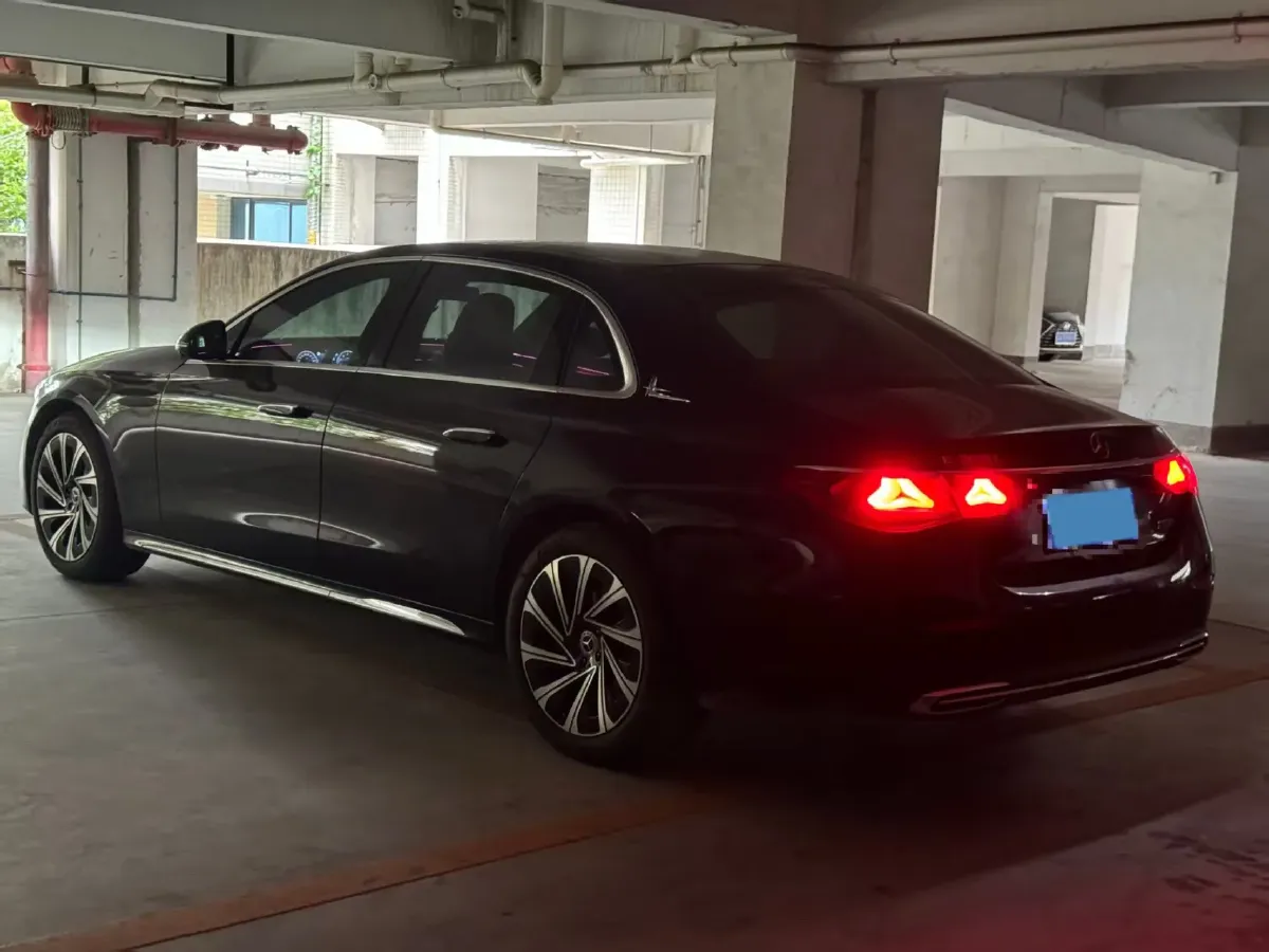 2025 Mercedes-Benz E Class 2.0T 258HP L4 9AT,autocango,china used car exporter,china ev exporter,chinese used car exporter,chinese used ev exporter