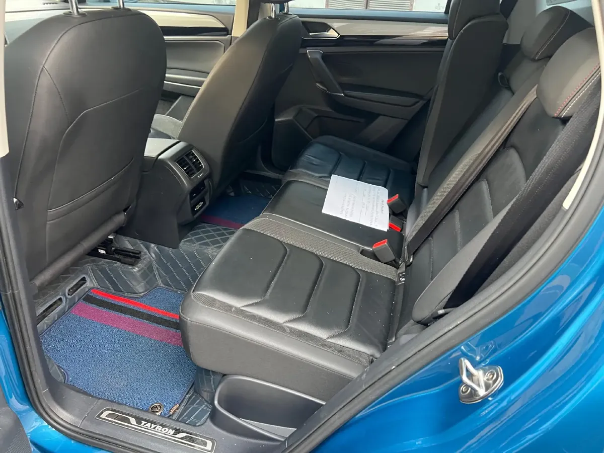 2019 Jeep Cherokee 2.0T 234HP L4 9AT,autocango,china used car exporter,china ev exporter,chinese used car exporter,chinese used ev exporter