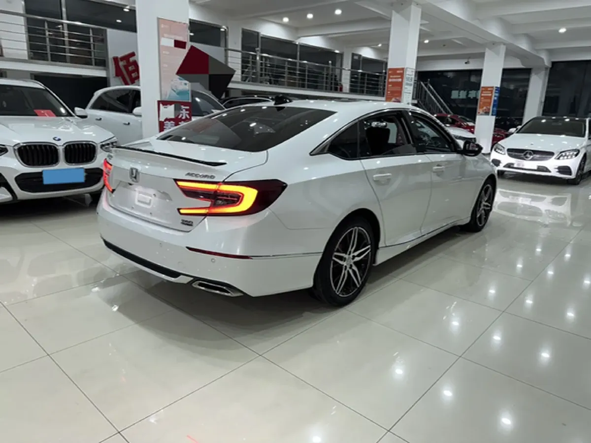 2022 Honda Accord 1.5T 194HP L4 CVT,autocango,china used car exporter,china ev exporter,chinese used car exporter,chinese used ev exporter