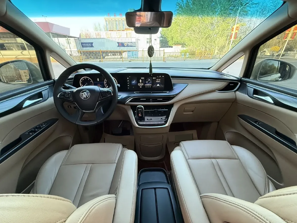 2021 Buick GL8 2.0T 237HP L4 9AT,autocango,china used car exporter,china ev exporter,chinese used car exporter,chinese used ev exporter