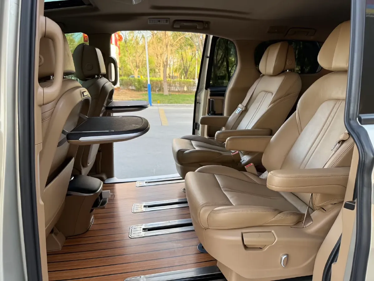 2021 Buick GL8 2.0T 237HP L4 9AT,autocango,china used car exporter,china ev exporter,chinese used car exporter,chinese used ev exporter