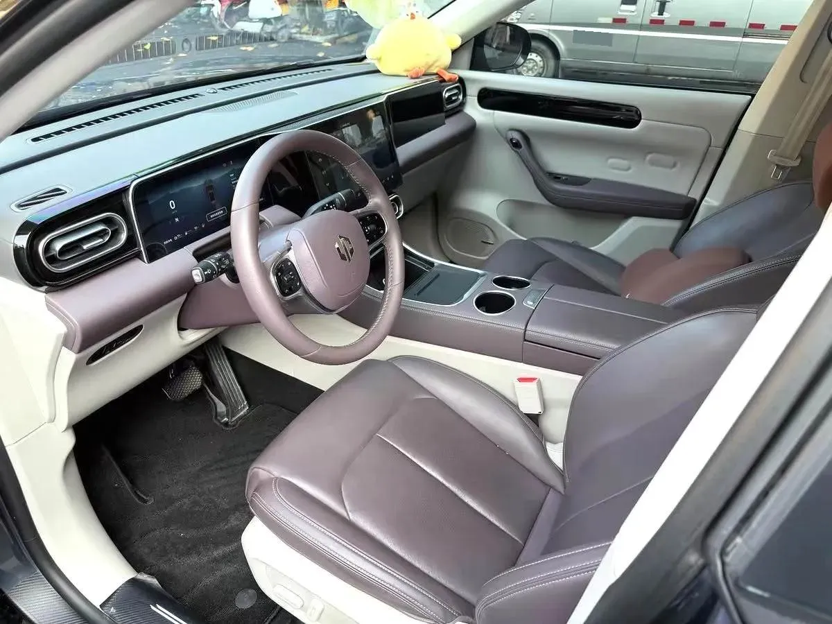 2023 Leapmotor C11 1.5L 95HP L4 REEV 30.1KWH,autocango,china used car exporter,china ev exporter,chinese used car exporter,chinese used ev exporter