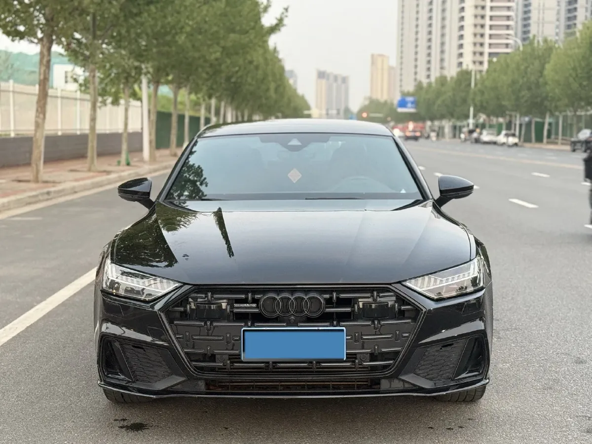 2024 Audi A7L 2.0T 245HP L4 7DCT,autocango,china used car exporter,china ev exporter,chinese used car exporter,chinese used ev exporter