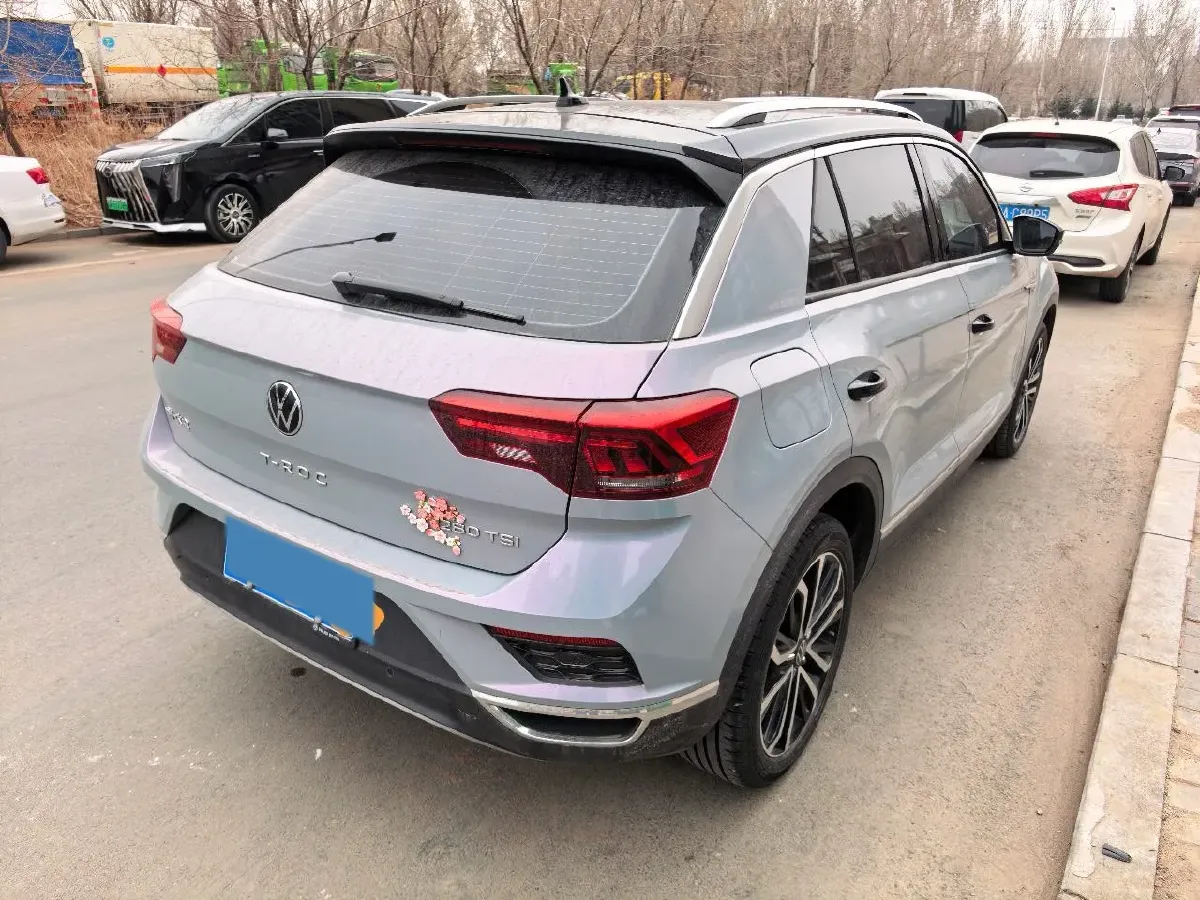 2021 Volkswagen T-Roc 1.4T 150HP L4 7DCT,autocango,china used car exporter,china ev exporter,chinese used car exporter,chinese used ev exporter