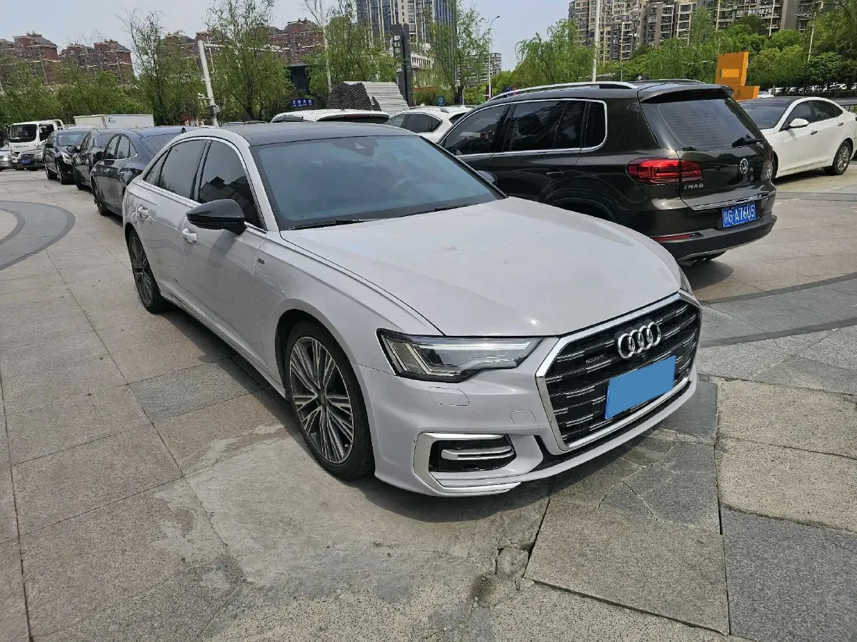 2020 Audi A6L 2.0T 224HP L4 7DCT,autocango,china used car exporter,china ev exporter,chinese used car exporter,chinese used ev exporter