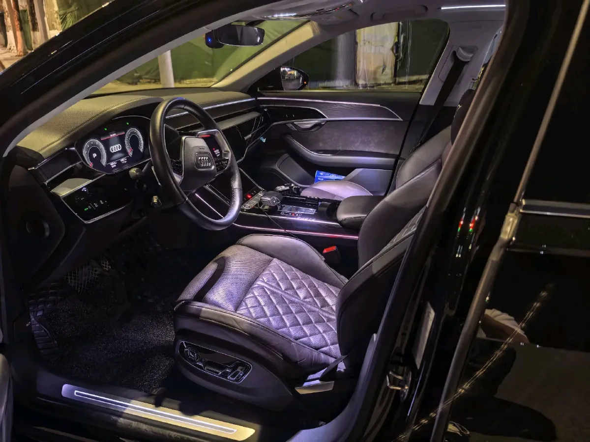 2021 Audi A8 3.0T 286HP V6 8AT,autocango,china used car exporter,china ev exporter,chinese used car exporter,chinese used ev exporter