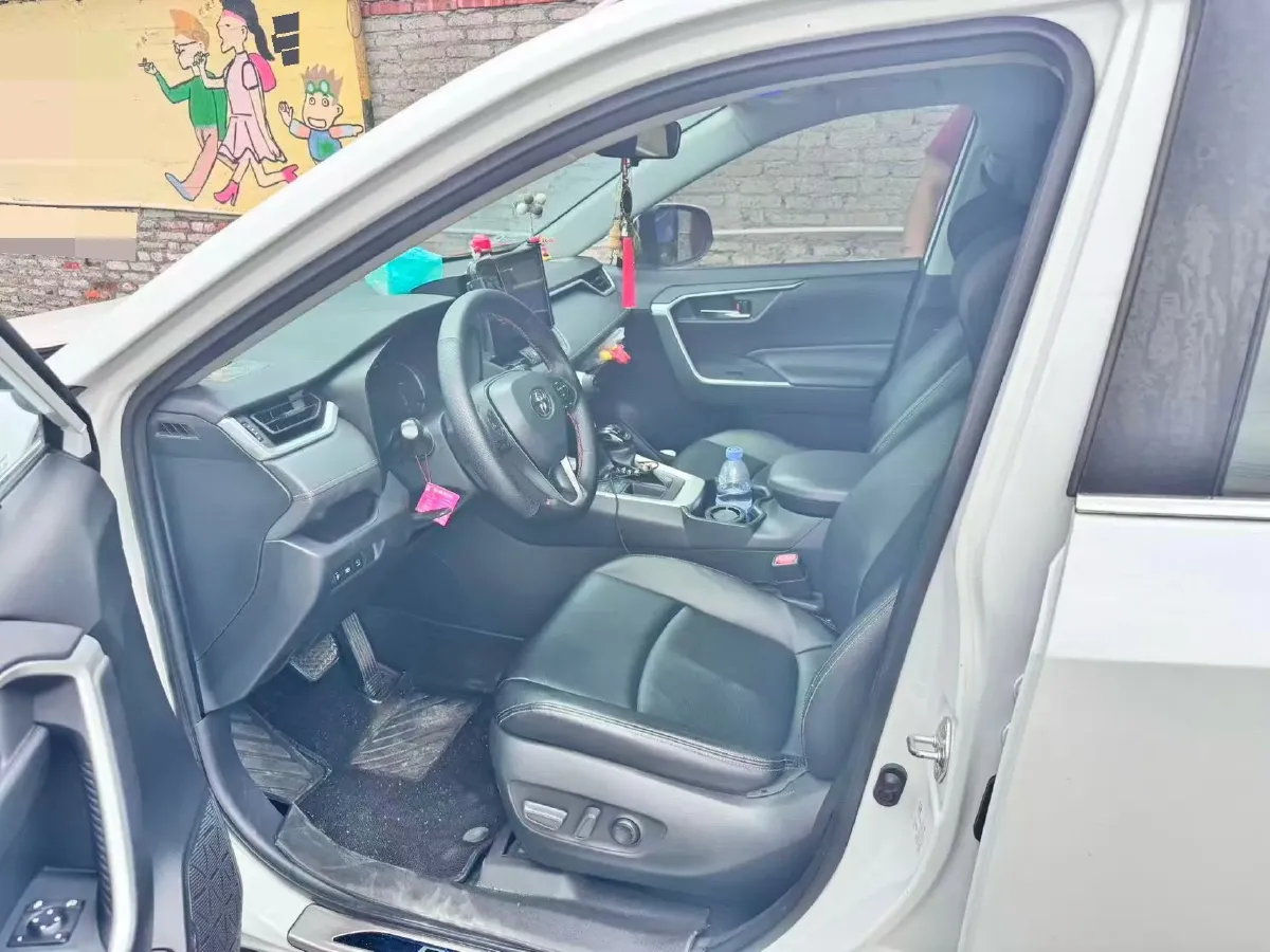 2021 Toyota RAV4 2.0L 171HP L4 CVT,autocango,china used car exporter,china ev exporter,chinese used car exporter,chinese used ev exporter