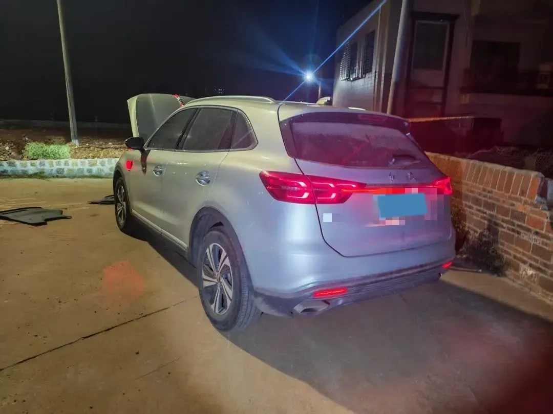 2022 HongQi HS5 2.0T 224HP L4 6AT,autocango,china used car exporter,china ev exporter,chinese used car exporter,chinese used ev exporter