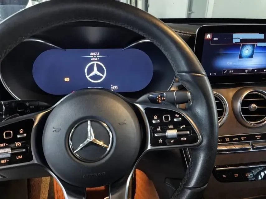 2021 Mercedes-Benz GLC Class 2.0T 197HP L4 9AT,autocango,china used car exporter,china ev exporter,chinese used car exporter,chinese used ev exporter