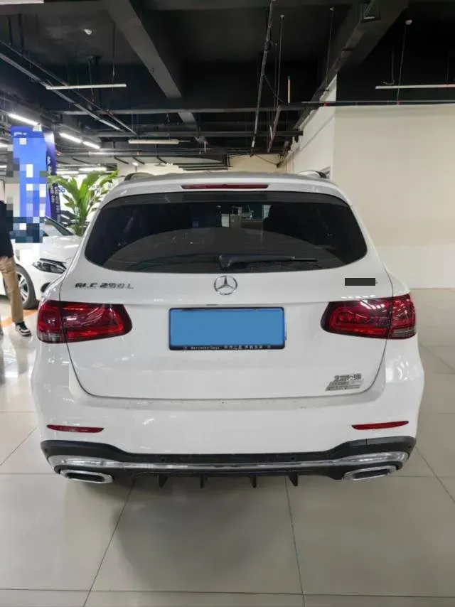 2021 Mercedes-Benz GLC Class 2.0T 197HP L4 9AT,autocango,china used car exporter,china ev exporter,chinese used car exporter,chinese used ev exporter