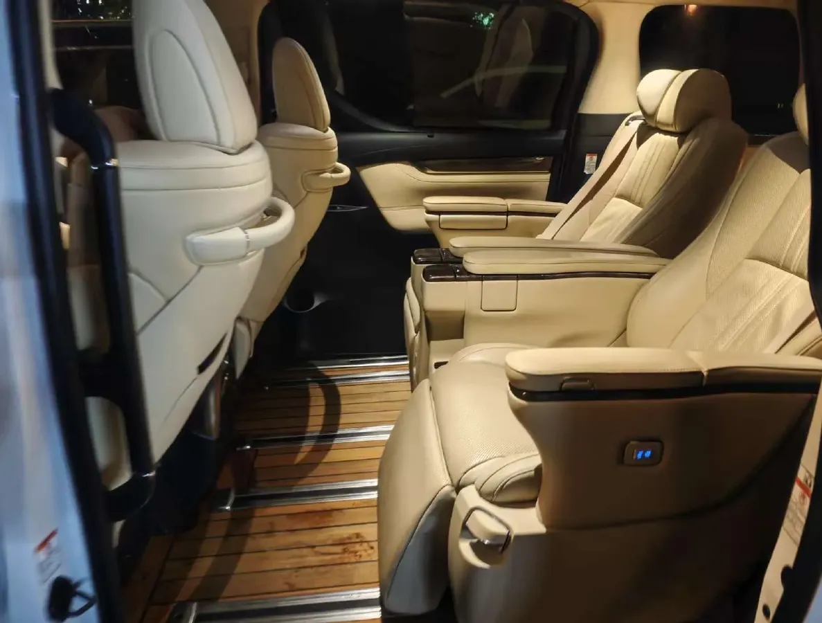 2019 Toyota Alphard 2.5L 117HP L4 E-CVT Hybrid,autocango,china used car exporter,china ev exporter,chinese used car exporter,chinese used ev exporter