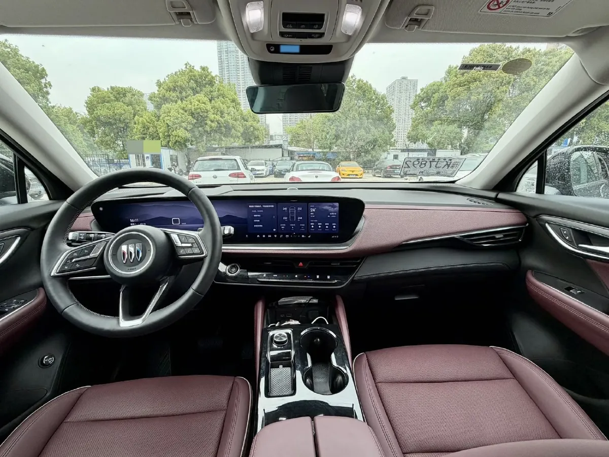 2025 Buick EnvisionPlus 2.0T 237HP L4 9AT,autocango,china used car exporter,china ev exporter,chinese used car exporter,chinese used ev exporter