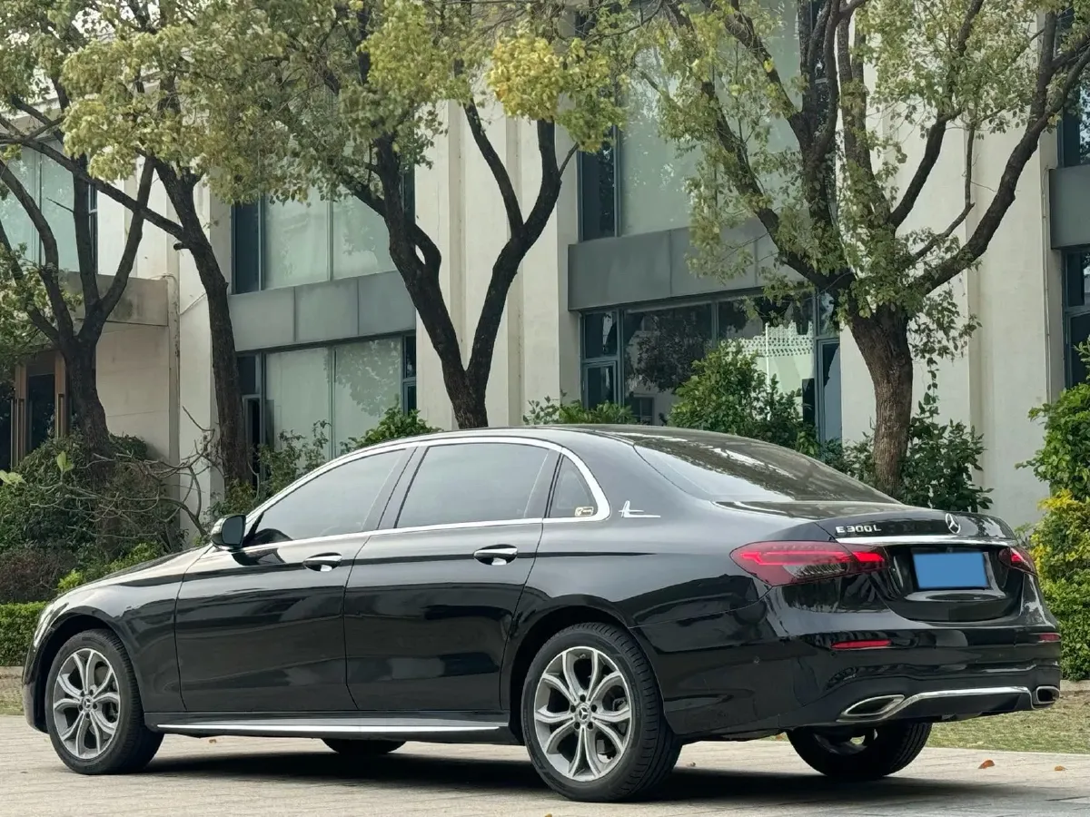 2021 Mercedes-Benz E Class 2.0T 258HP L4 9AT,autocango,china used car exporter,china ev exporter,chinese used car exporter,chinese used ev exporter