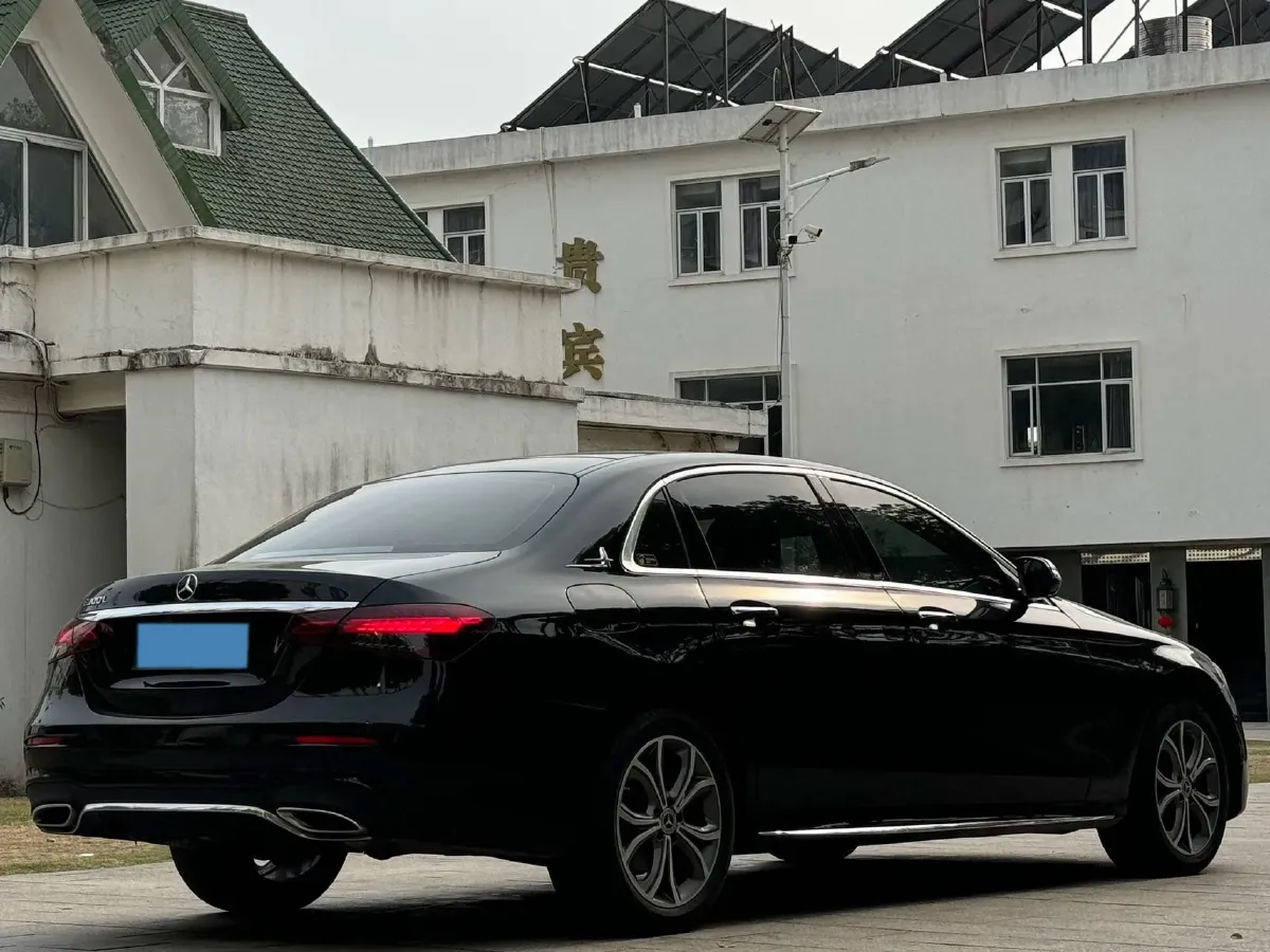 2021 Mercedes-Benz E Class 2.0T 258HP L4 9AT,autocango,china used car exporter,china ev exporter,chinese used car exporter,chinese used ev exporter