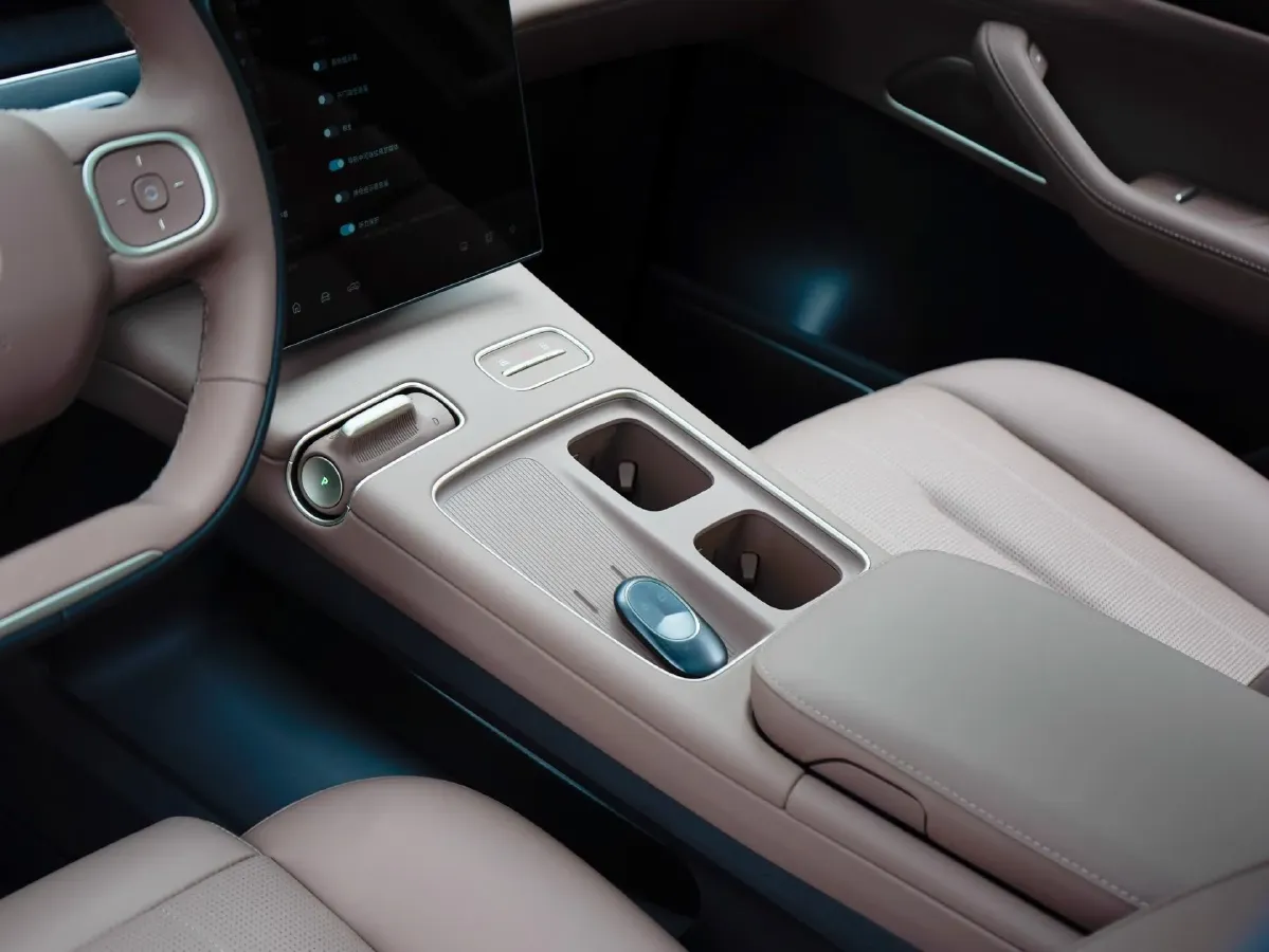 2024 NIO ES8 BEV 75KWH,autocango,china used car exporter,china ev exporter,chinese used car exporter,chinese used ev exporter