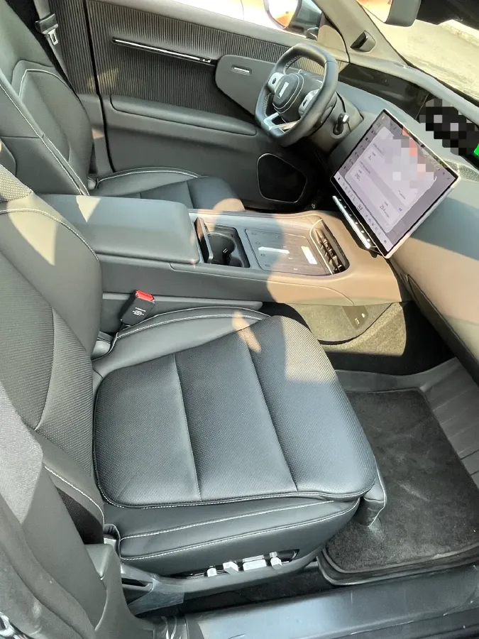 2025 Avatr 12 BEV,autocango,china used car exporter,china ev exporter,chinese used car exporter,chinese used ev exporter