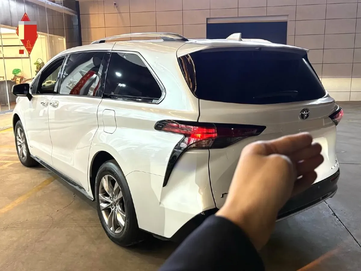 2026 Toyota Sienna 2.5L 189HP L4 E-CVT Hybrid,autocango,china used car exporter,china ev exporter,chinese used car exporter,chinese used ev exporter