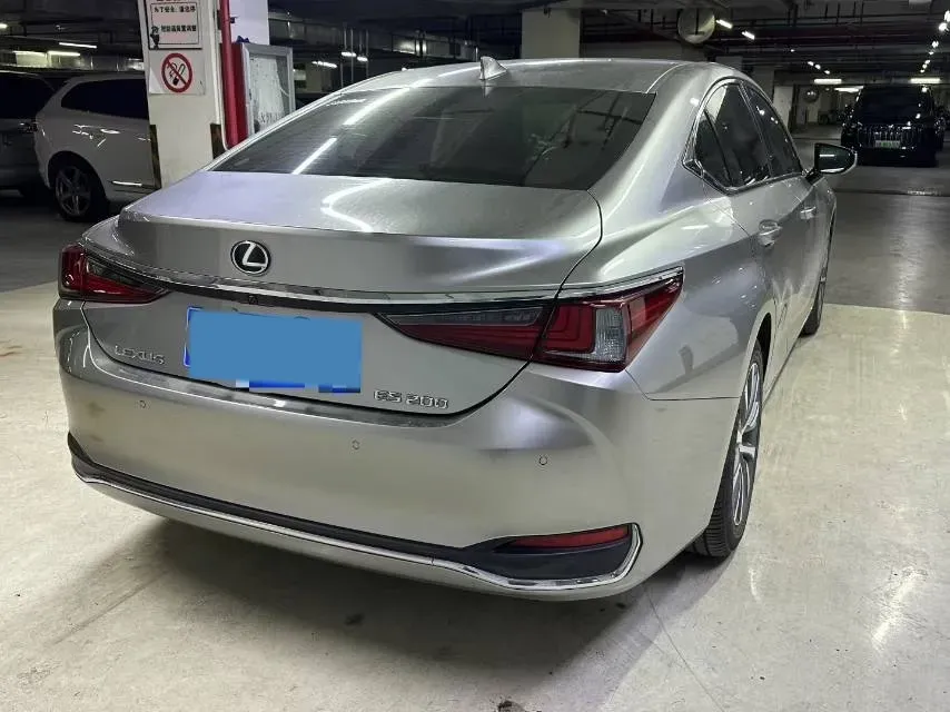 2020 Lexus ES 2.0L 173HP L4 CVT,autocango,china used car exporter,china ev exporter,chinese used car exporter,chinese used ev exporter