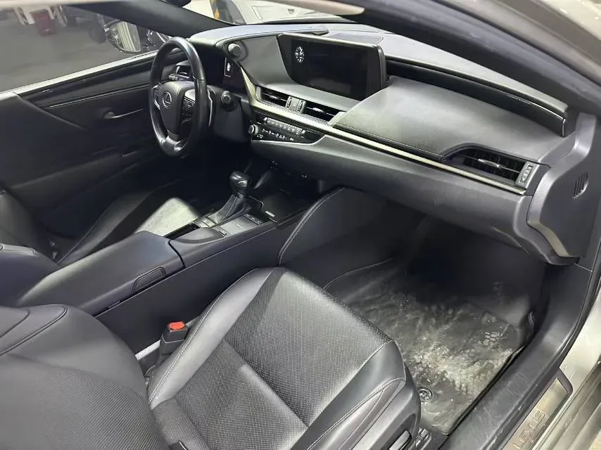 2020 Lexus ES 2.0L 173HP L4 CVT,autocango,china used car exporter,china ev exporter,chinese used car exporter,chinese used ev exporter