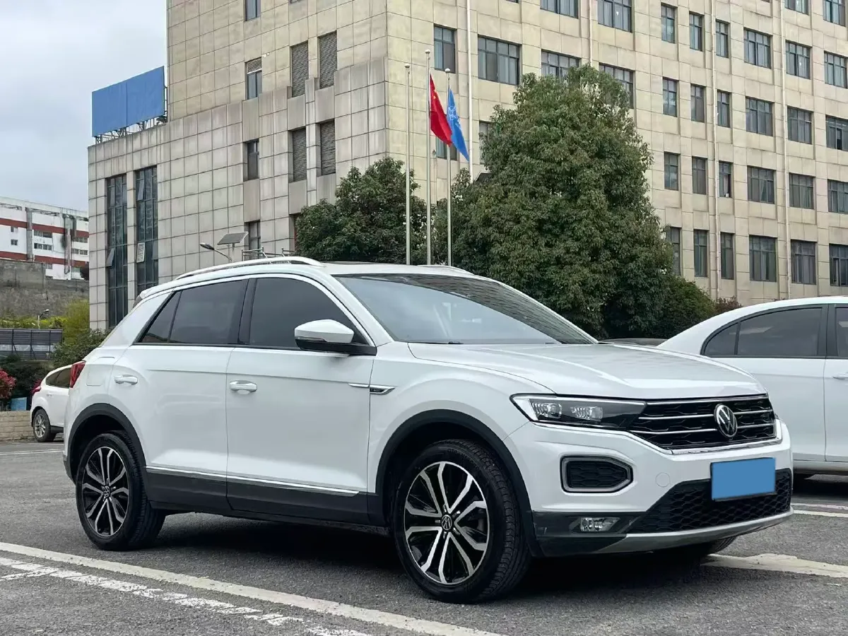 2020 Volkswagen T-Roc 1.4T 150HP L4 7DCT,autocango,china used car exporter,china ev exporter,chinese used car exporter,chinese used ev exporter
