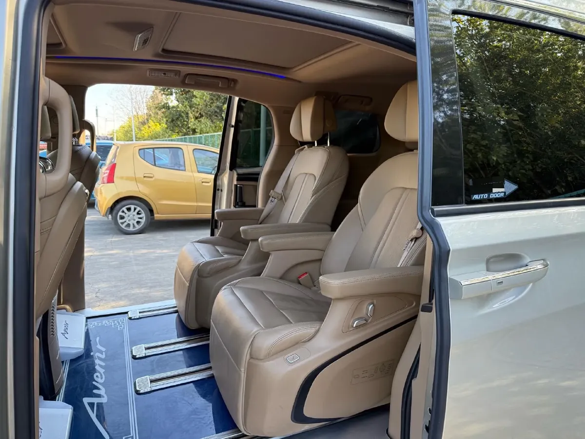 2021 Buick GL8 2.0T 237HP L4 9AT,autocango,china used car exporter,china ev exporter,chinese used car exporter,chinese used ev exporter