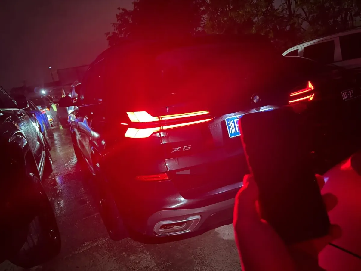 2023 BMW X5 2.0T 258HP L4 8AT,autocango,china used car exporter,china ev exporter,chinese used car exporter,chinese used ev exporter