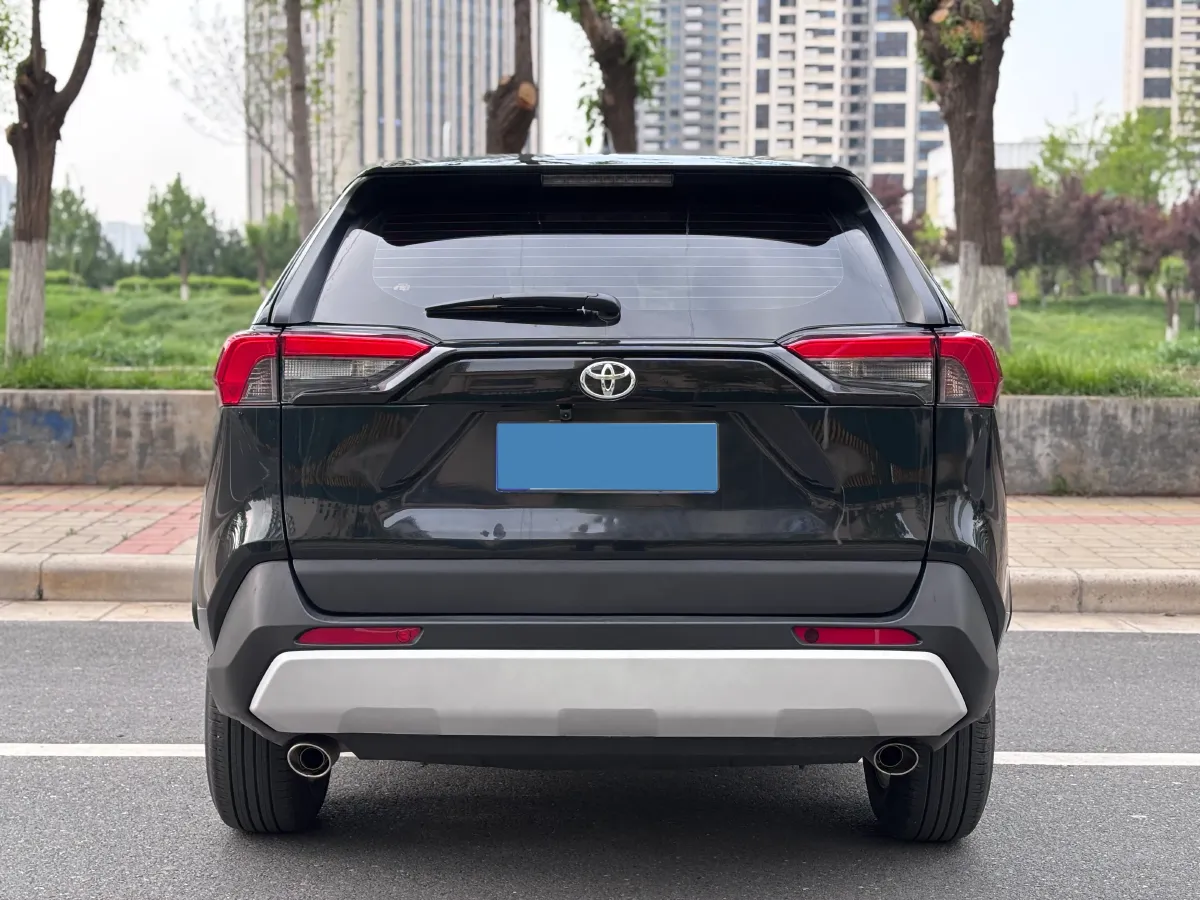 2024 Toyota RAV4 2.0L 171HP L4 CVT,autocango,china used car exporter,china ev exporter,chinese used car exporter,chinese used ev exporter