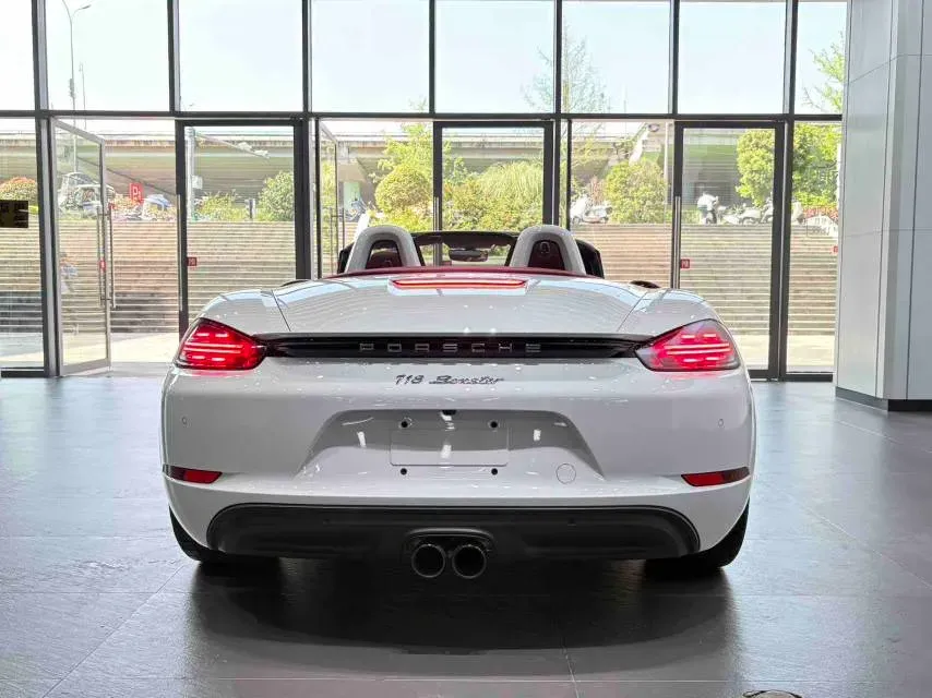 2020 Porsche 718 2.0T 250HP H4 7DCT,autocango,china used car exporter,china ev exporter,chinese used car exporter,chinese used ev exporter