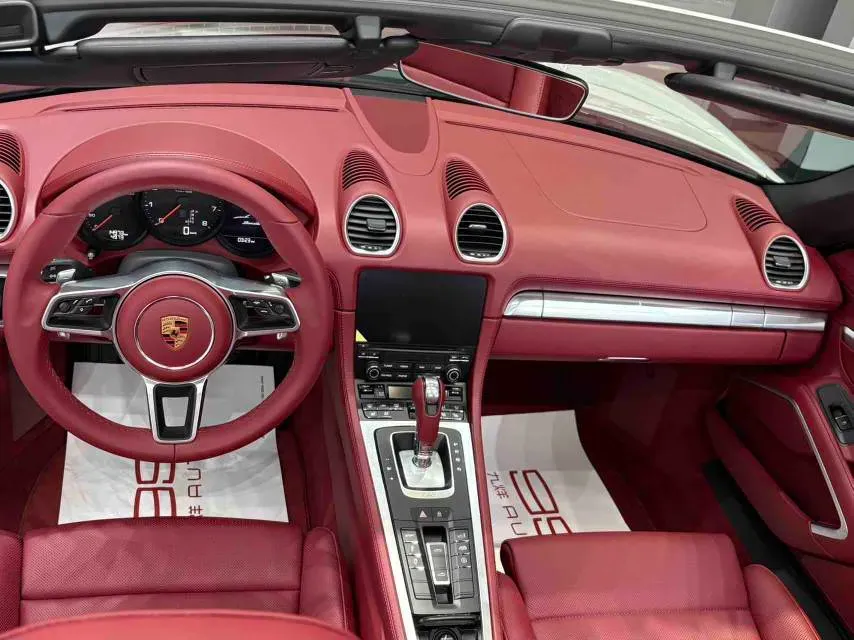 2020 Porsche 718 2.0T 250HP H4 7DCT,autocango,china used car exporter,china ev exporter,chinese used car exporter,chinese used ev exporter