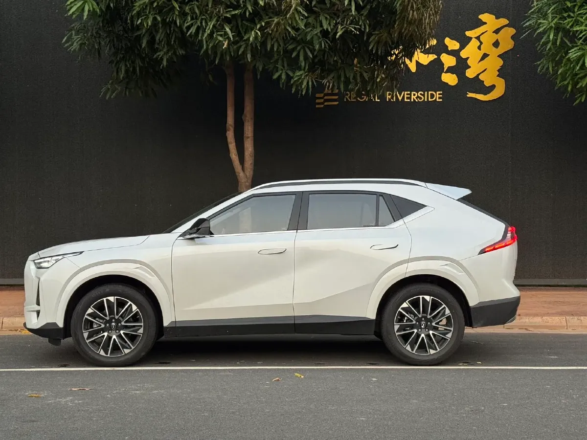 2024 GAC Trumpchi GS4 1.5T 177HP L4 7DCT,autocango,china used car exporter,china ev exporter,chinese used car exporter,chinese used ev exporter