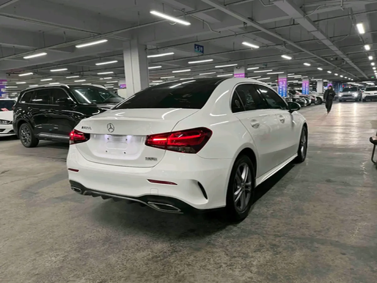 2022 Mercedes-Benz A Class 1.3T 136HP L4 7DCT,autocango,china used car exporter,china ev exporter,chinese used car exporter,chinese used ev exporter