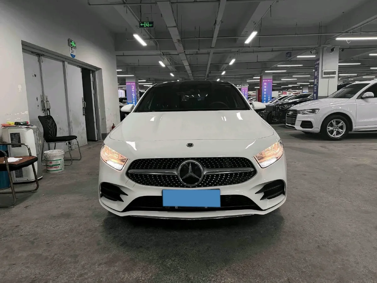 2022 Mercedes-Benz A Class 1.3T 136HP L4 7DCT,autocango,china used car exporter,china ev exporter,chinese used car exporter,chinese used ev exporter