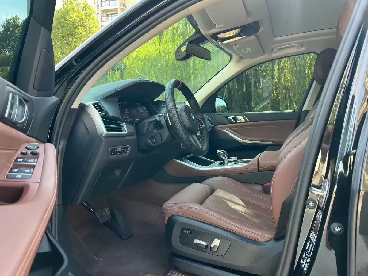 2021 BMW X5 2.0T 265HP L4 8AT,autocango,china used car exporter,china ev exporter,chinese used car exporter,chinese used ev exporter