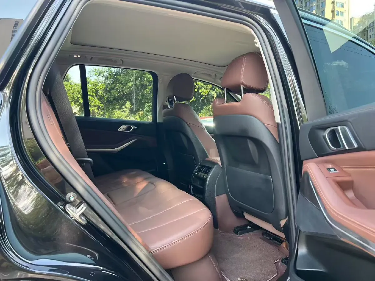 2021 BMW X5 2.0T 265HP L4 8AT,autocango,china used car exporter,china ev exporter,chinese used car exporter,chinese used ev exporter