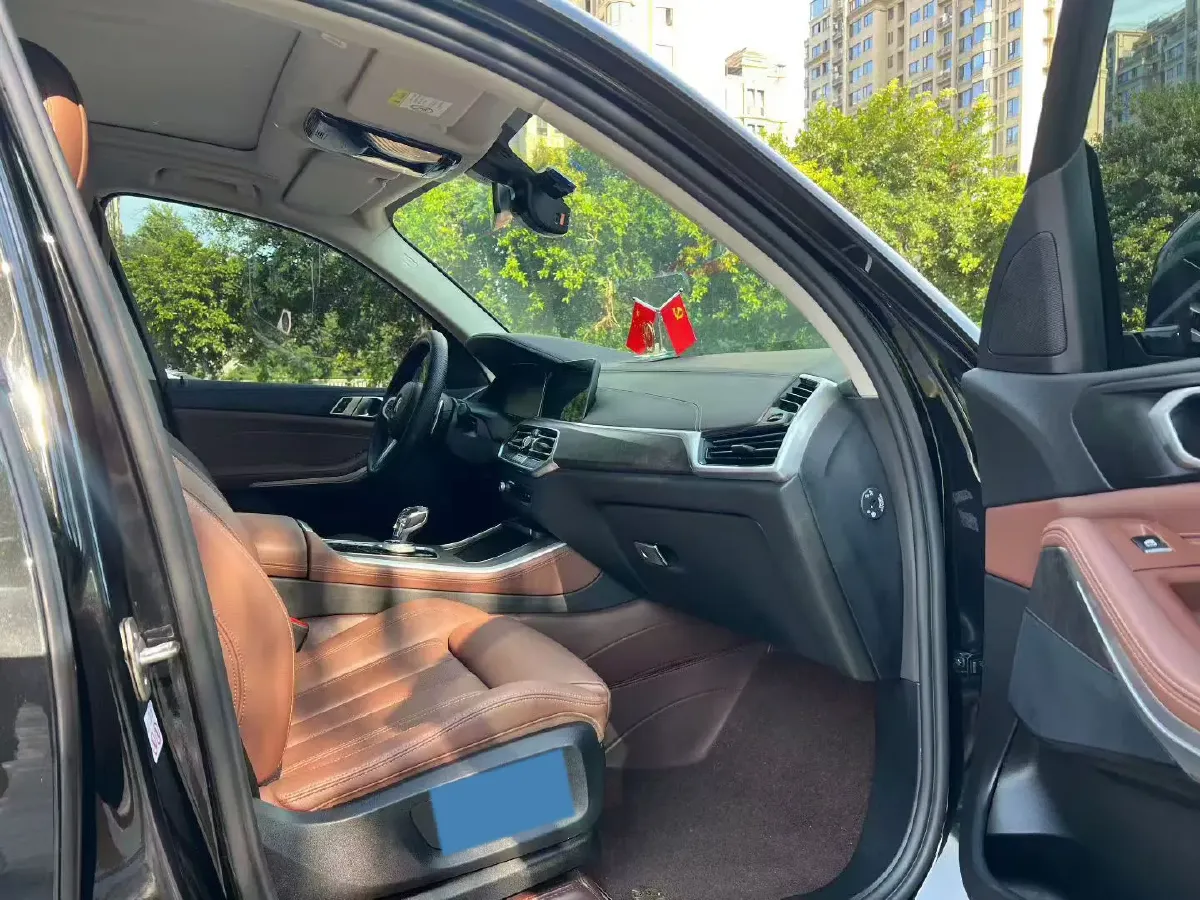 2021 BMW X5 2.0T 265HP L4 8AT,autocango,china used car exporter,china ev exporter,chinese used car exporter,chinese used ev exporter