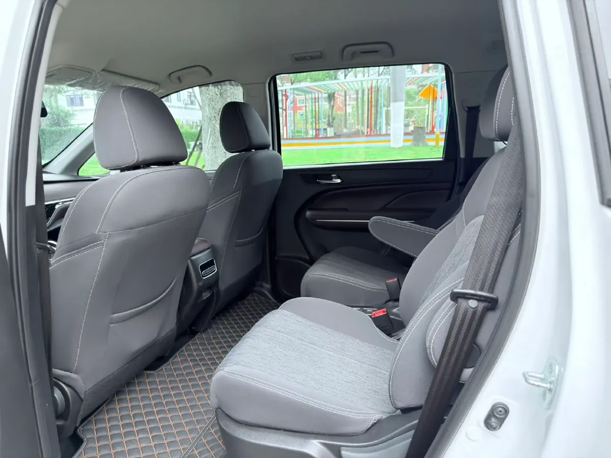 2023 GAC Trumpchi M6 1.5T 177HP L4 7DCT,autocango,china used car exporter,china ev exporter,chinese used car exporter,chinese used ev exporter