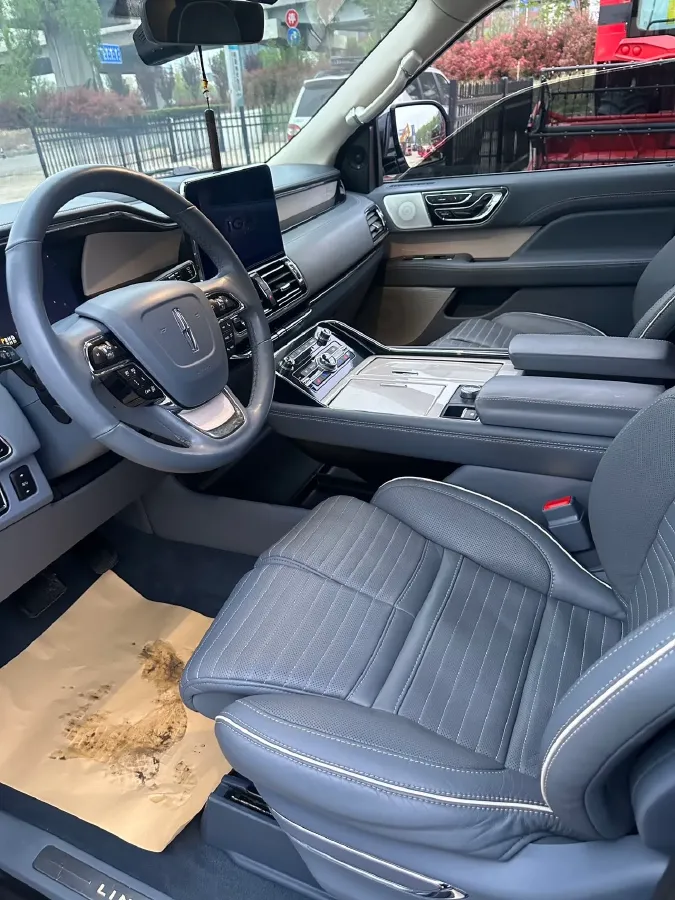 2020 Lincoln Navigator 3.5T 388HP V6 10AT,autocango,china used car exporter,china ev exporter,chinese used car exporter,chinese used ev exporter