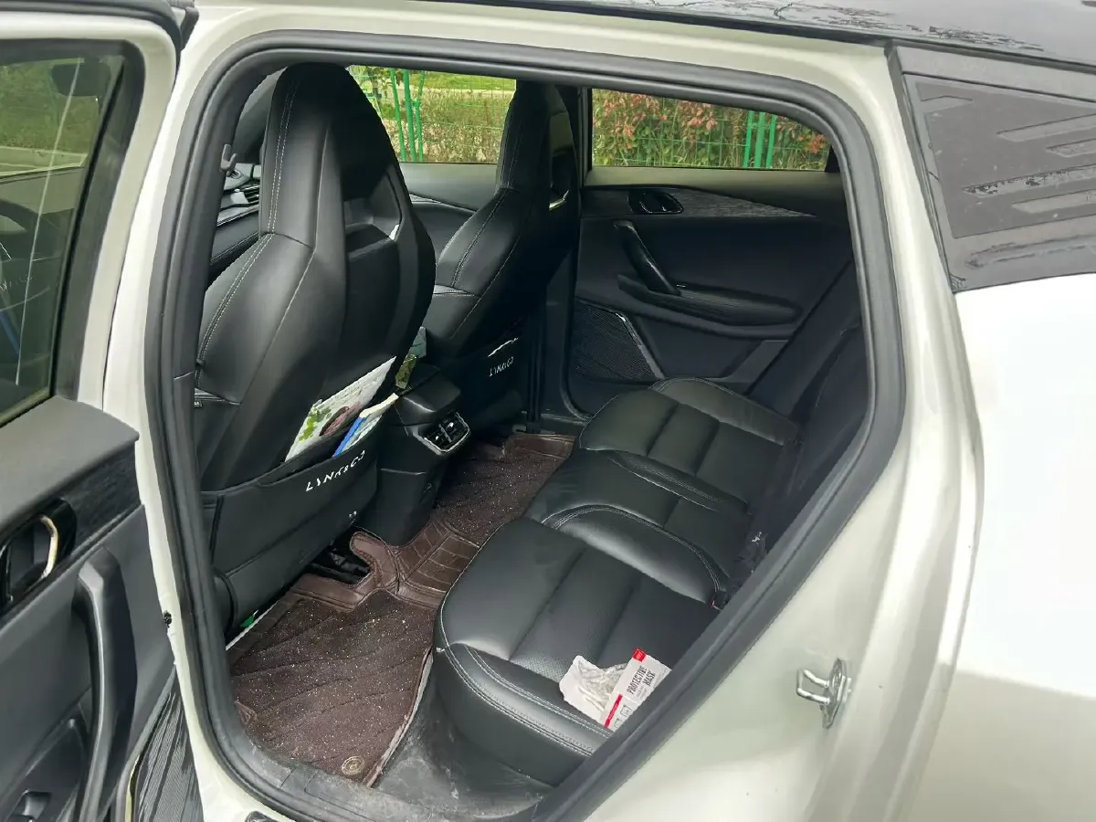 2020 LYNK&CO 06 1.5T 177HP L3 7DCT,autocango,china used car exporter,china ev exporter,chinese used car exporter,chinese used ev exporter