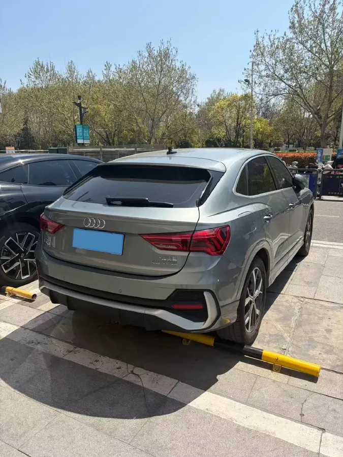 2020 Audi Q3 Sportback 2.0T 186HP L4 7DCT,autocango,china used car exporter,china ev exporter,chinese used car exporter,chinese used ev exporter