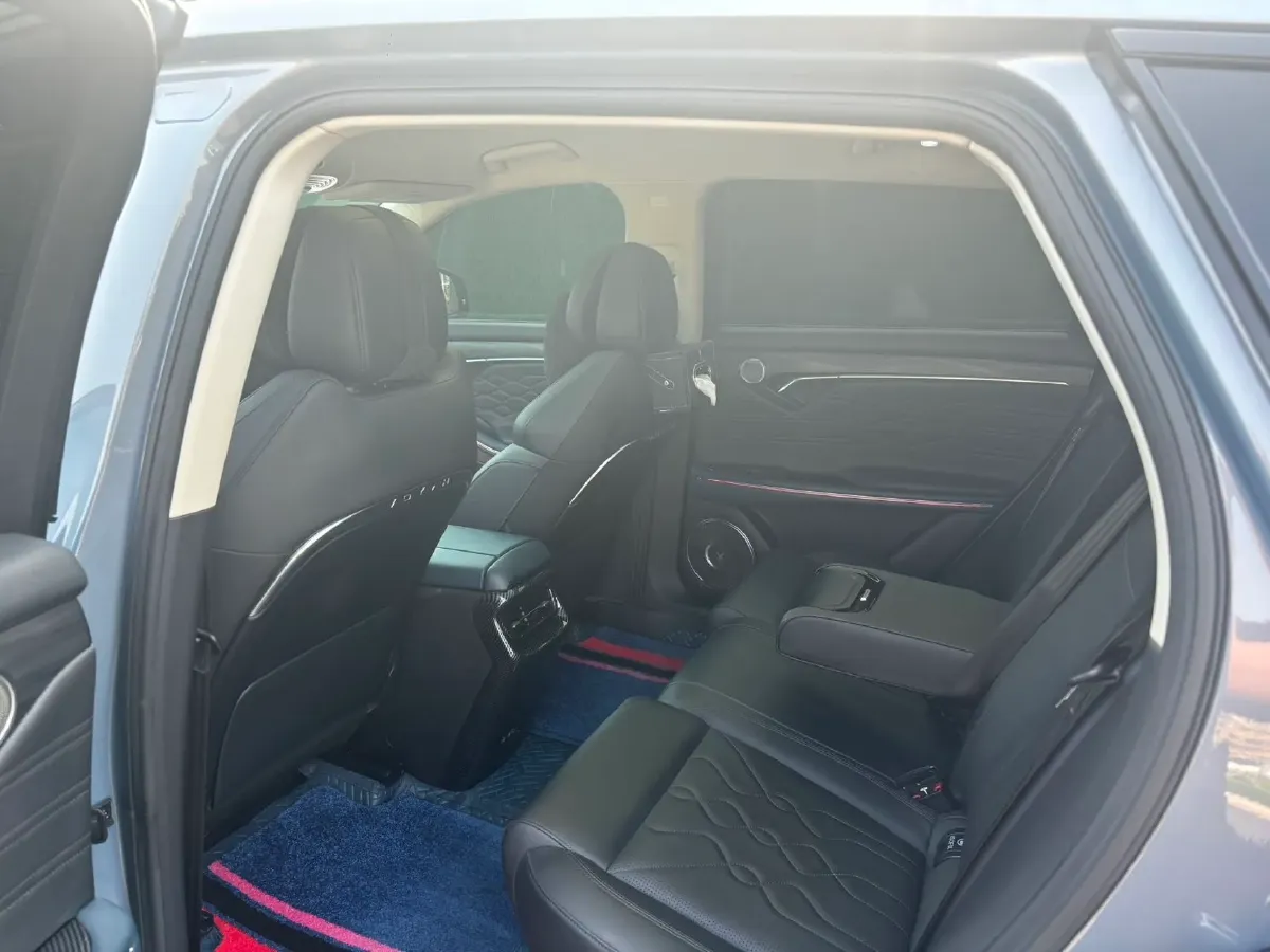 2021 Voyah FREE Range Extended 109HP REEV 33KWH,autocango,china used car exporter,china ev exporter,chinese used car exporter,chinese used ev exporter