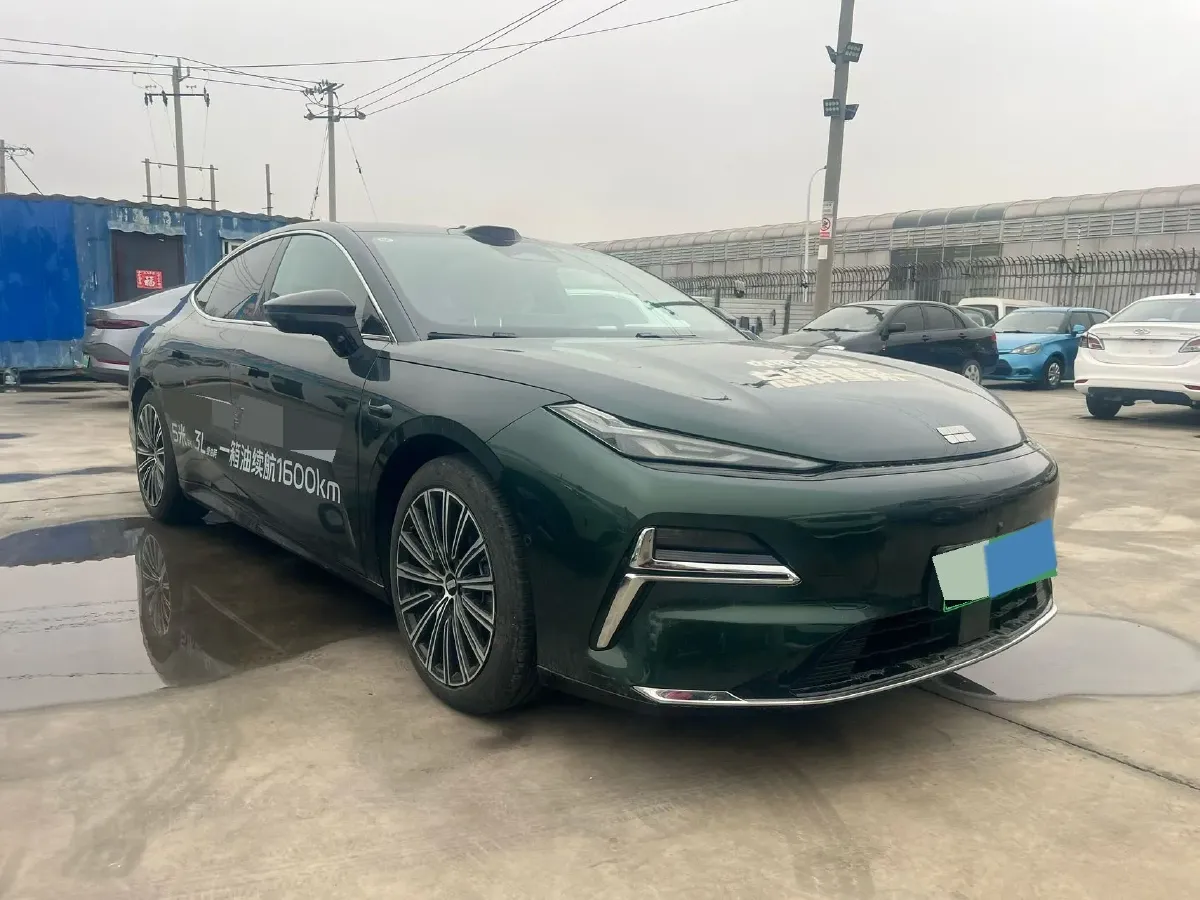2025 Geely Galaxy Starshine 8 1.5T 163HP L4 3DHT PHEV 27.69KWH,autocango,china used car exporter,china ev exporter,chinese used car exporter,chinese used ev exporter