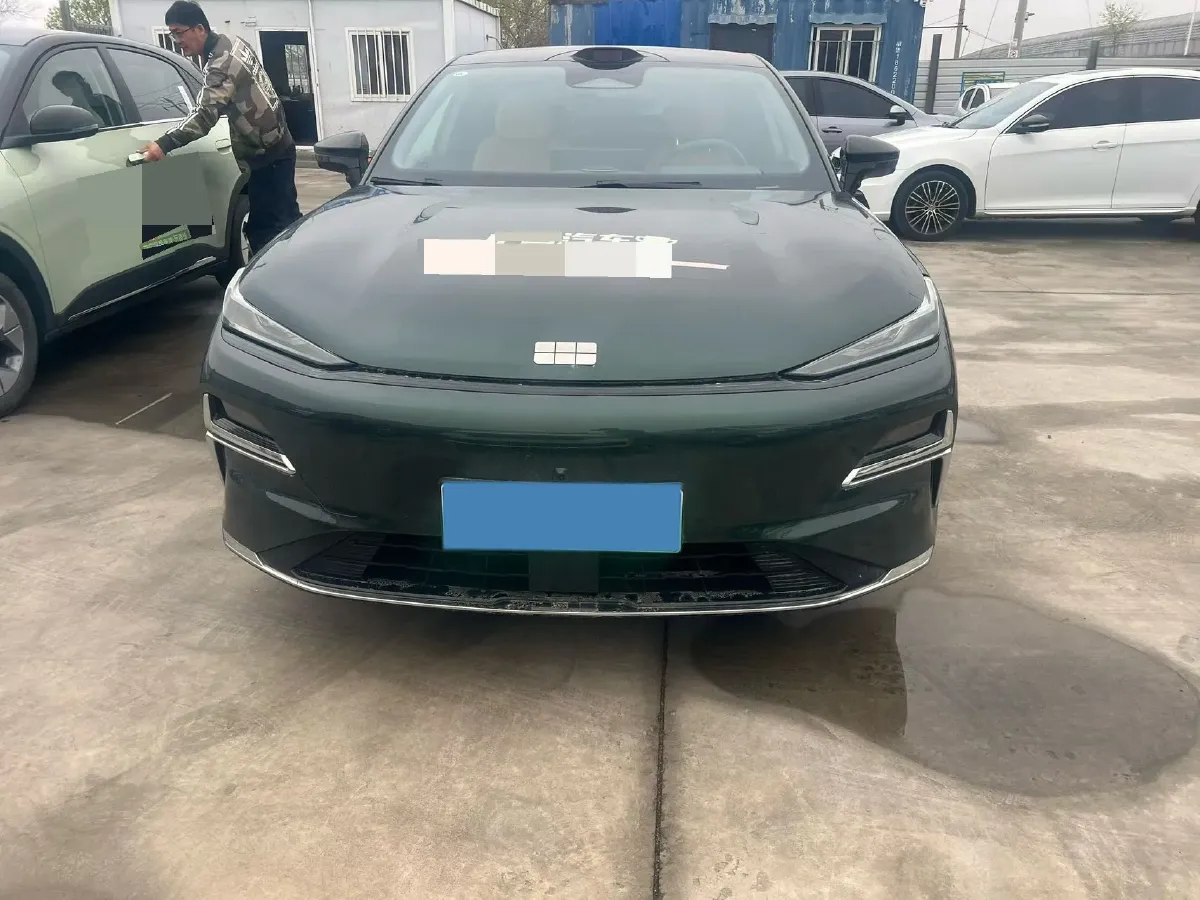 2025 Geely Galaxy Starshine 8 1.5T 163HP L4 3DHT PHEV 27.69KWH,autocango,china used car exporter,china ev exporter,chinese used car exporter,chinese used ev exporter