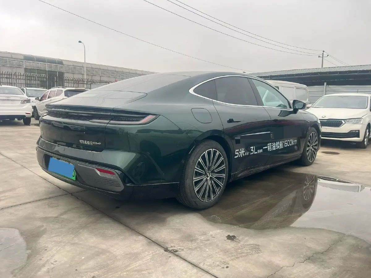 2025 Geely Galaxy Starshine 8 1.5T 163HP L4 3DHT PHEV 27.69KWH,autocango,china used car exporter,china ev exporter,chinese used car exporter,chinese used ev exporter