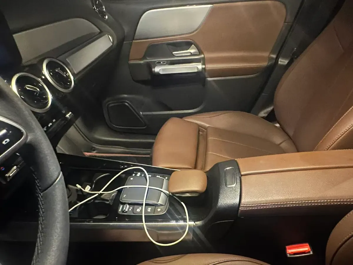 2021 Mercedes-Benz GLB Class 1.3T 136HP L4 7DCT,autocango,china used car exporter,china ev exporter,chinese used car exporter,chinese used ev exporter