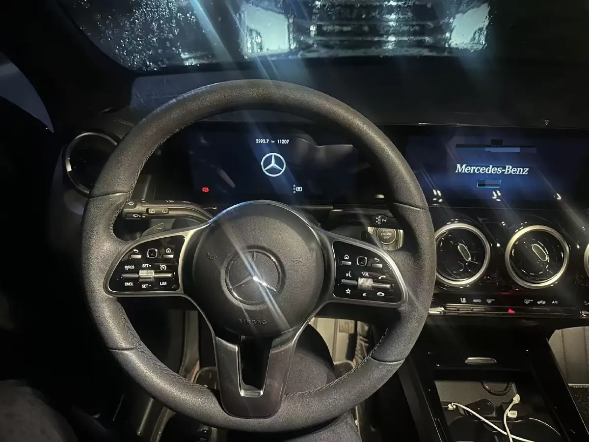 2021 Mercedes-Benz GLB Class 1.3T 136HP L4 7DCT,autocango,china used car exporter,china ev exporter,chinese used car exporter,chinese used ev exporter