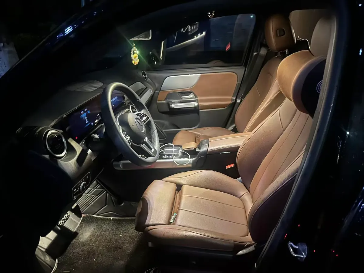 2021 Mercedes-Benz GLB Class 1.3T 136HP L4 7DCT,autocango,china used car exporter,china ev exporter,chinese used car exporter,chinese used ev exporter