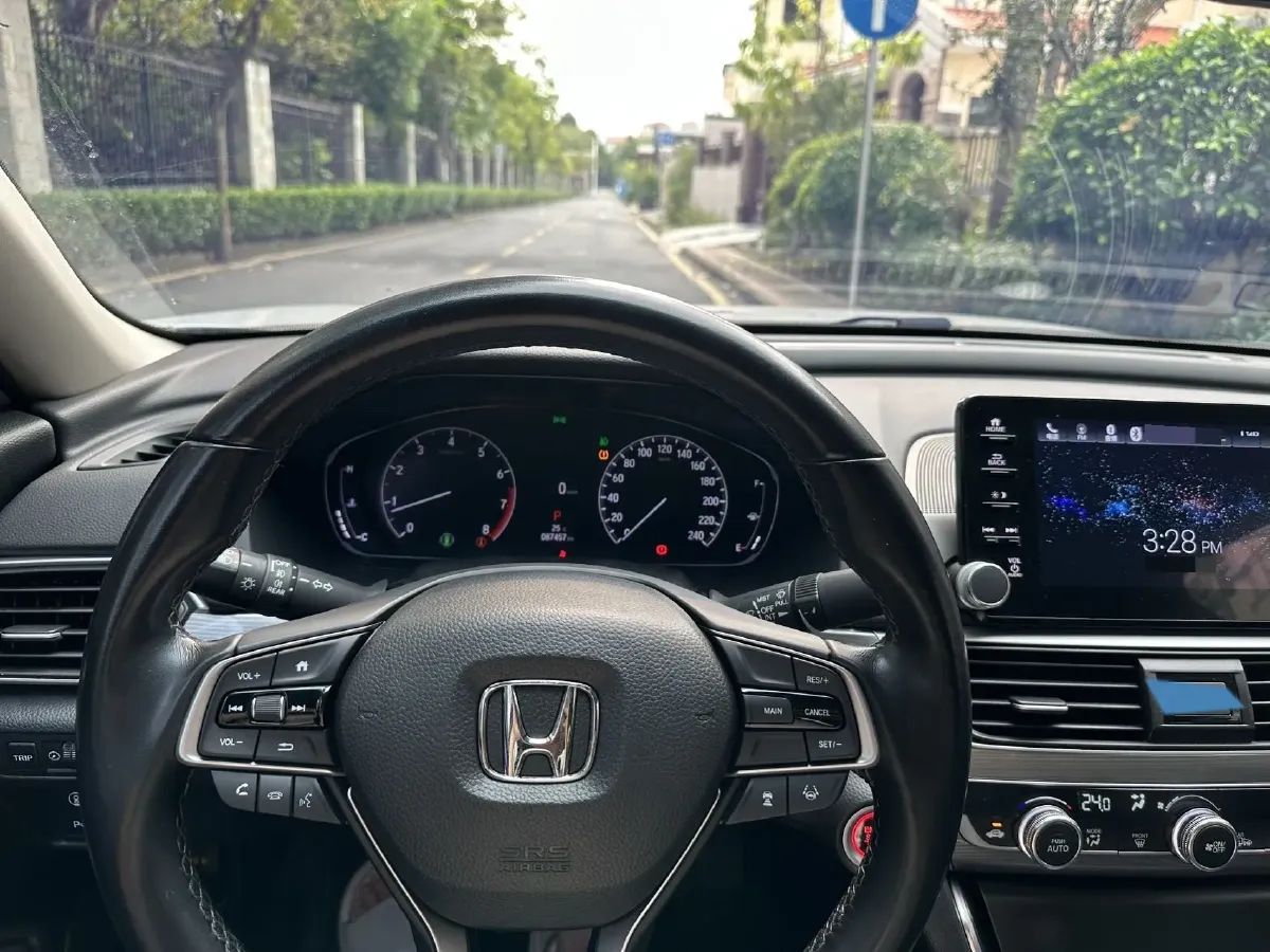 2018 Honda Accord 1.5T 194HP L4 CVT,autocango,china used car exporter,china ev exporter,chinese used car exporter,chinese used ev exporter