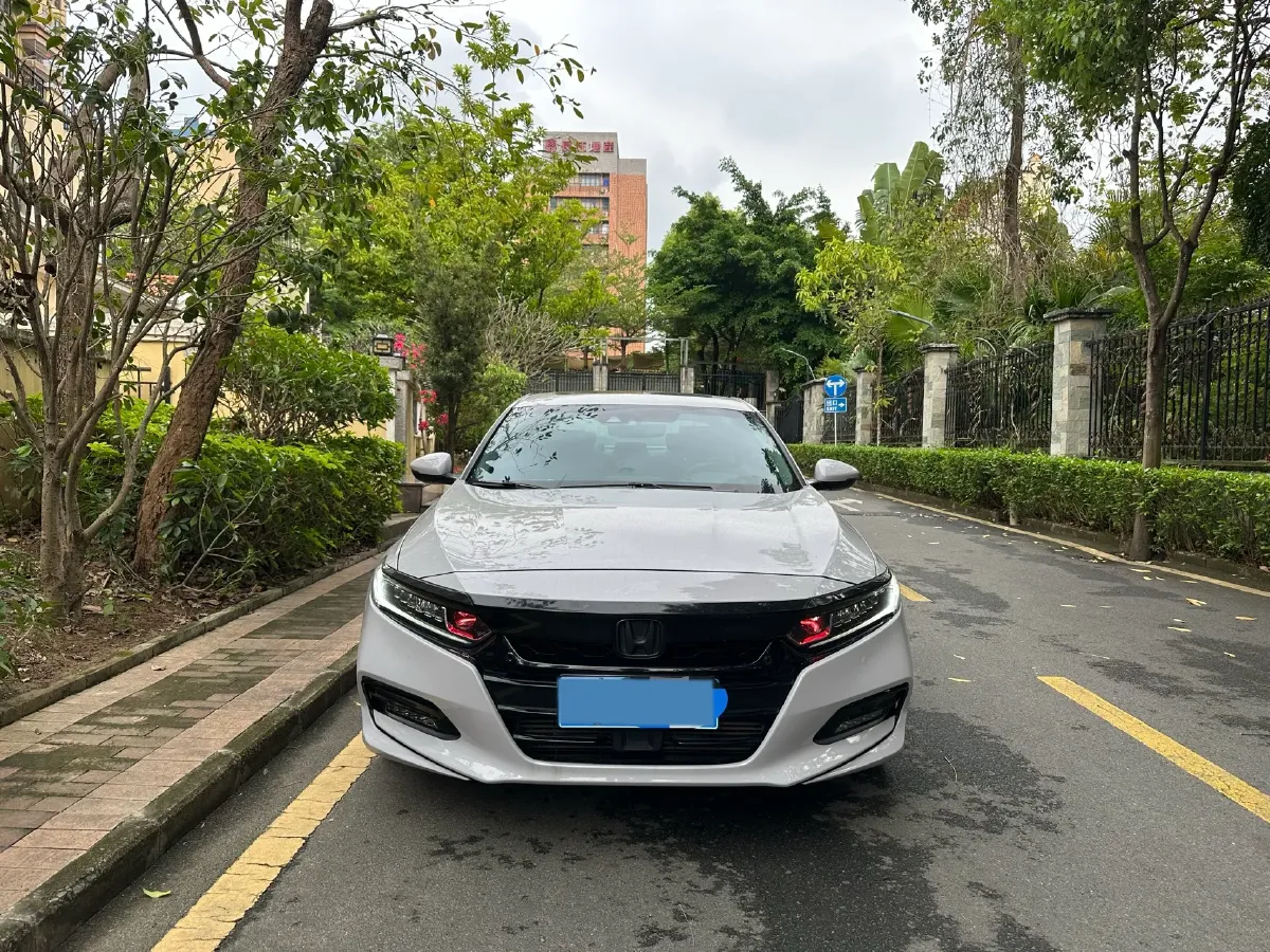 2018 Honda Accord 1.5T 194HP L4 CVT,autocango,china used car exporter,china ev exporter,chinese used car exporter,chinese used ev exporter